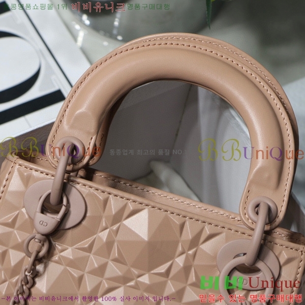 #��� ���̾Ƹ�� ���̹� M6003-701