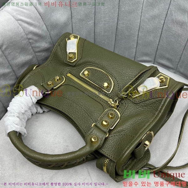 �߷��þư� ��Ƽ�� �̴� 519938-11