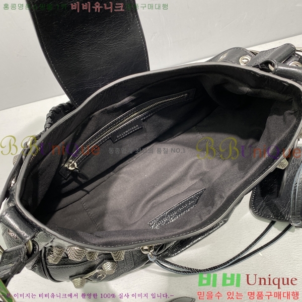 #�߷��þư� LE CAGOLE �� ī�� ����� 92345-939