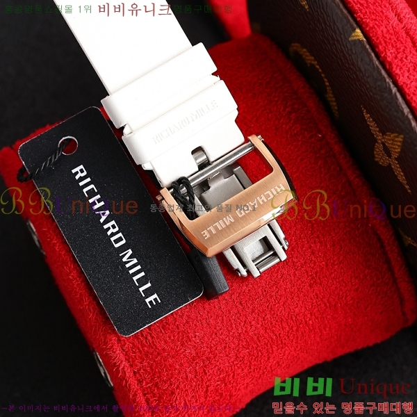 ������ �� RM67-01 �ð� EYT28122-1