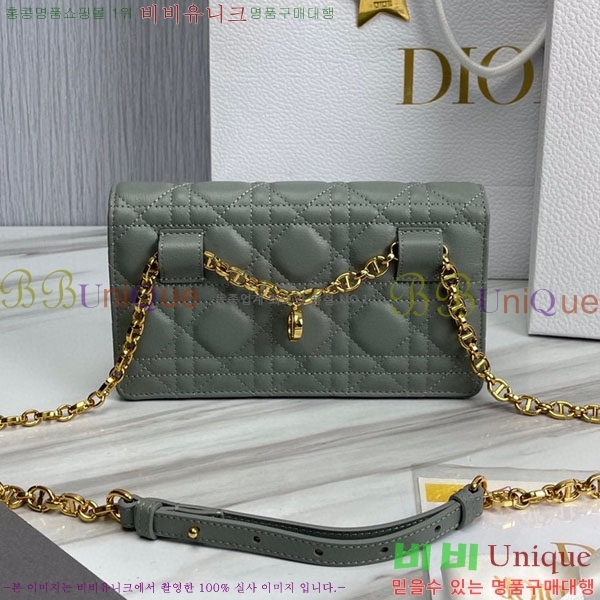 #��� ī�� �� �Ż� 90018-101