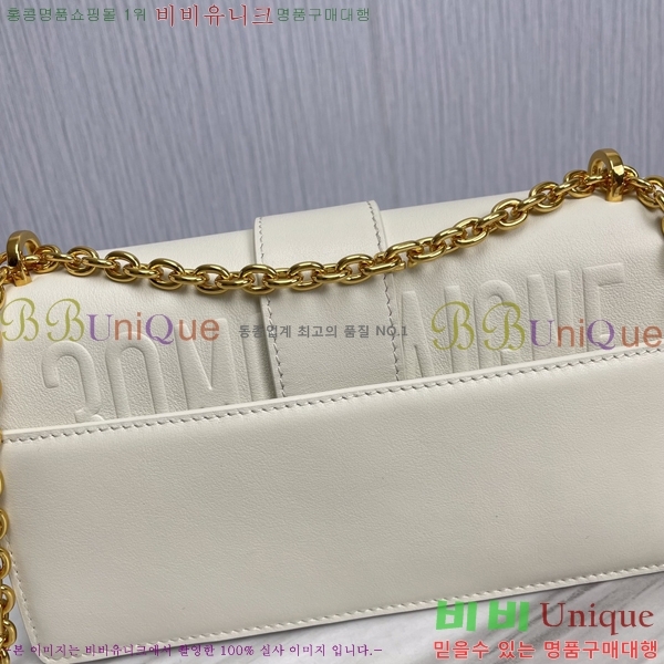 #��� 30 ���״� �̽�Ʈ ����Ʈ ü�ι� M93351-102