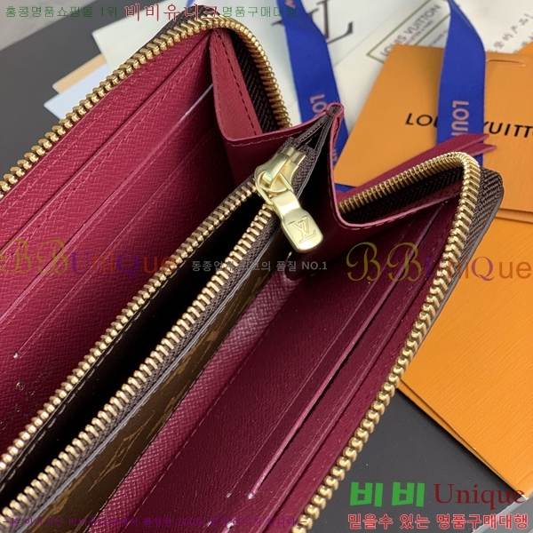 #���̺��� ���� ���� M60742-104