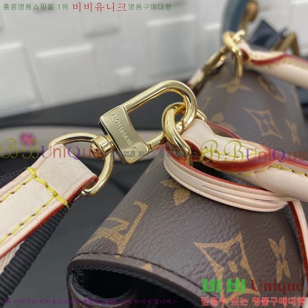 #���̺��� Ŭ��� �̴� ���׷� M46055-101