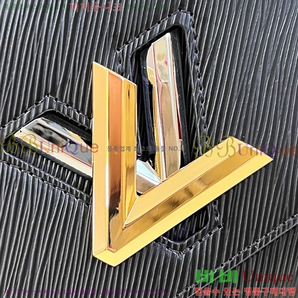 #���̺��� Ʈ����Ʈ MM M21025-103