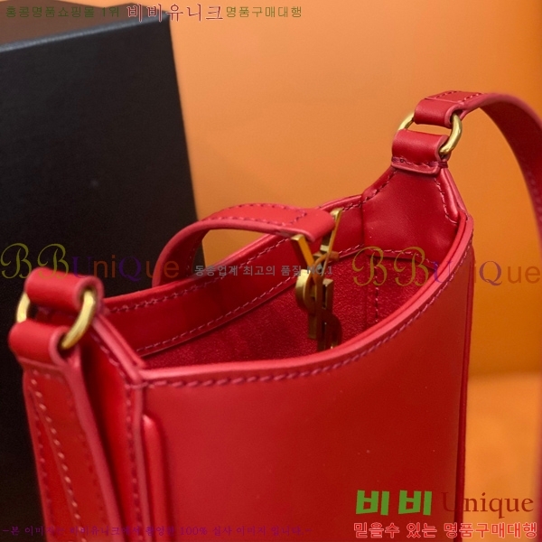 #���ζ� LE 5 A 7 ��Ƽ�� �̴� ũ�ν� �� 735214-106