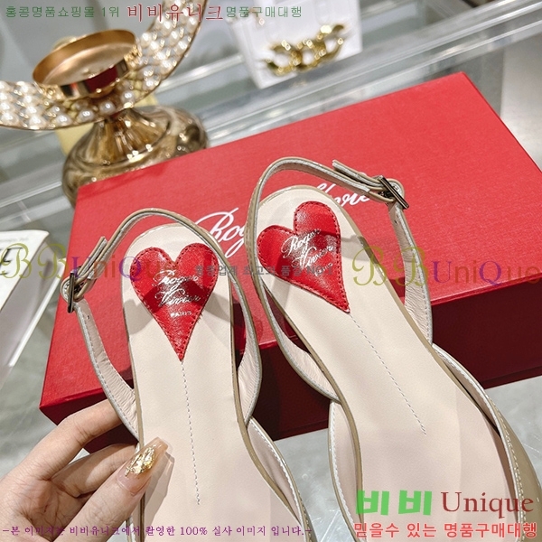 ������� �÷� ���� 28RV235221-4