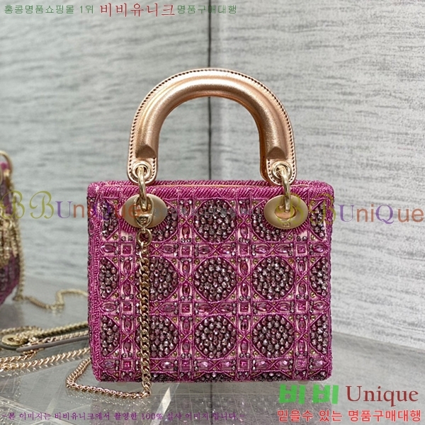 #��� ���̵�� �̴� M050566-300