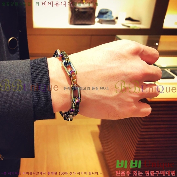 ���̺��� ���� L582187-1 (7�� Į��)