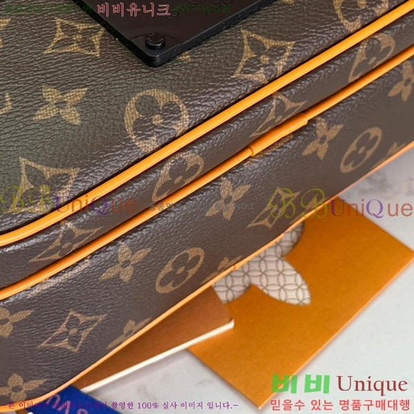 ���̺��� S�� �޽��� ũ�ν��� M46688