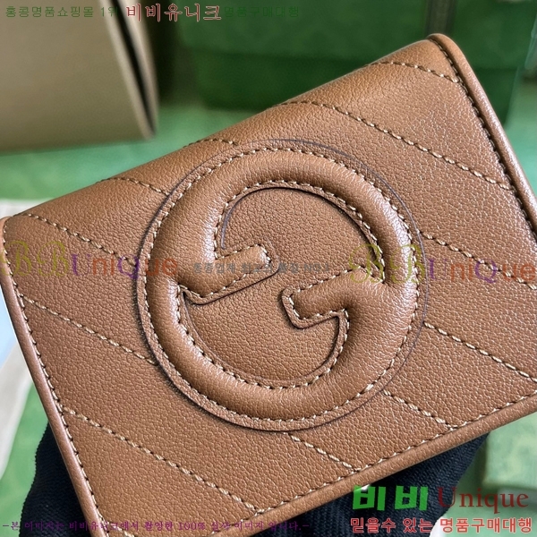 #���� ���е� ī�� ���̽� 760317-196