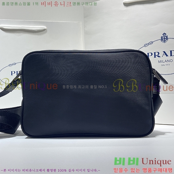 #����� ���ڳ� �ﰢ�ΰ� ī�޶�� 1BC167-101