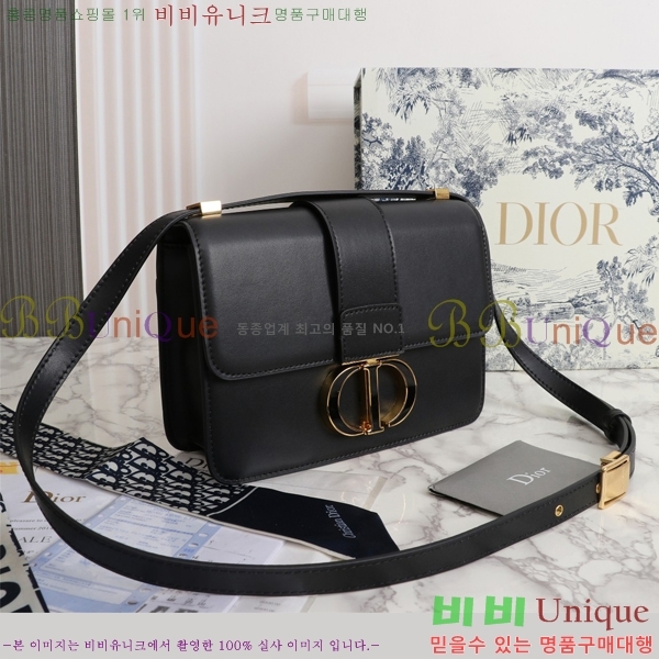 ��� 30 ������ ũ�ν��� 28D876581-5