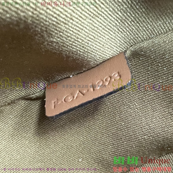 ������ Ʈ������ �ƹٹ� 26CE239652-5