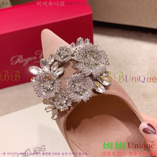 ������� ������ RET588213