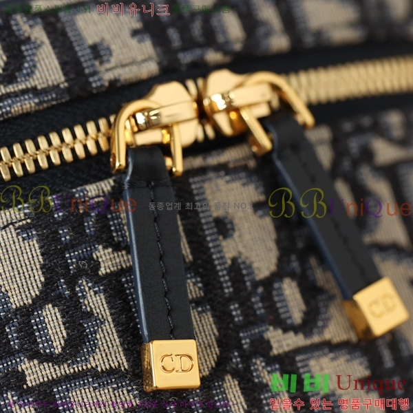 #��� CD �ñ״�ó ���� ����Ƽ ���̽� M54010-100