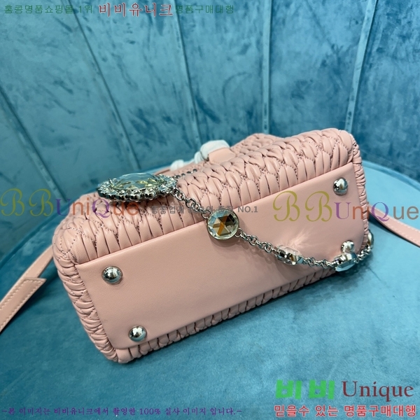 #�̿�̿� ũ����Ż Ŭ���� ��Ʈ������ 5BA251-501