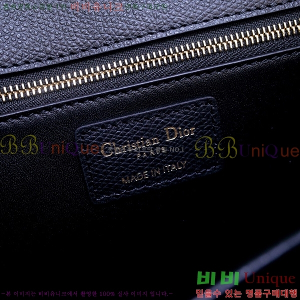 #��� 30 �����ι� M9203-210