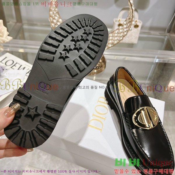 ���� ��� ���� 33D748813-3