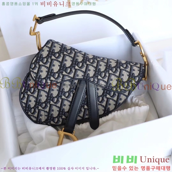 #��� �̴� ����� M210800-1