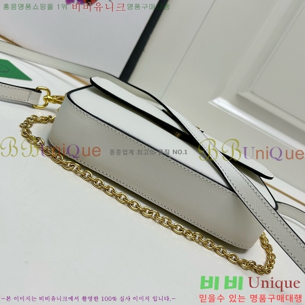 ����� ũ�ν��� 1BD556-1