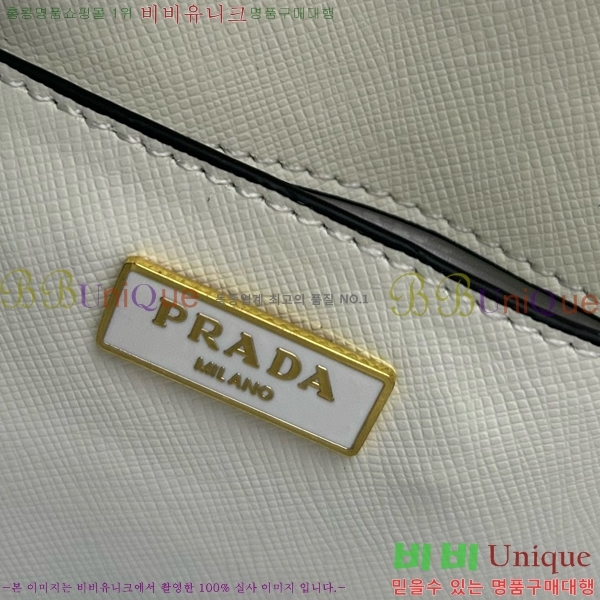 ����� ũ�ν��� 1BD556-1