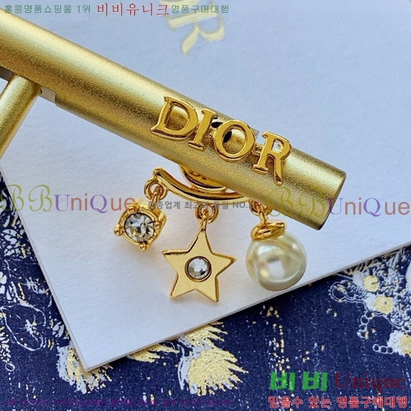 ��� (r)evolution  �Ͱ��� D55O1154-1