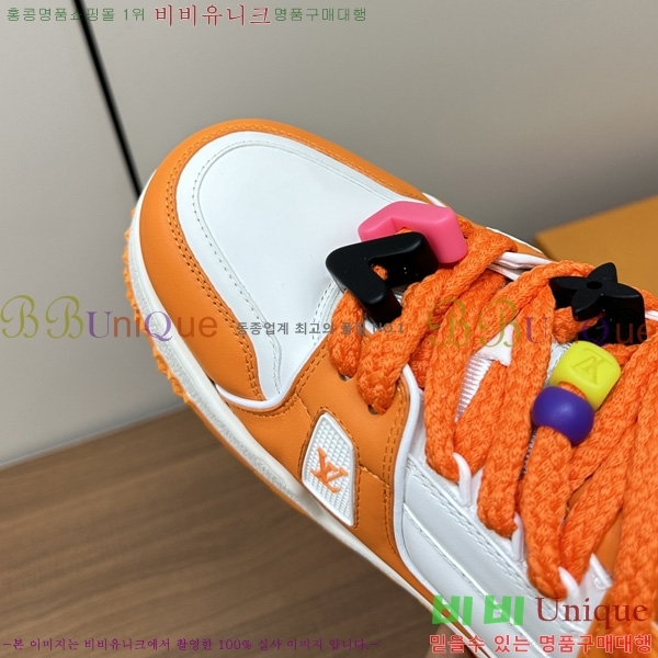 ���̺��� LV Ʈ���̳� ����Ŀ�� 41L2461814-1