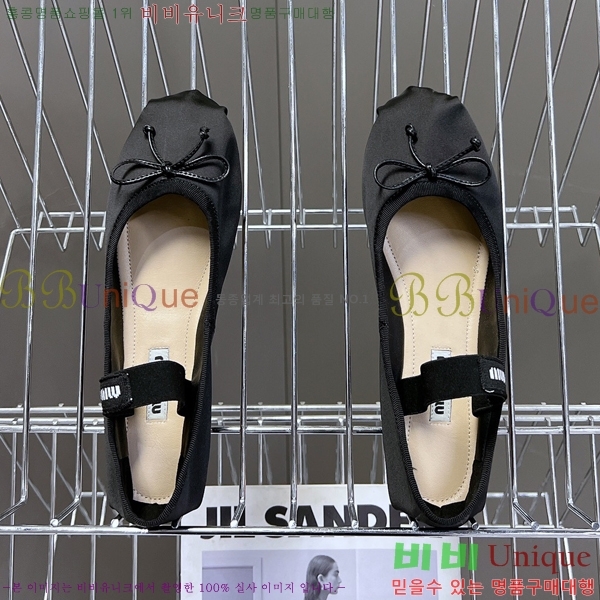 �̿�̿� �߷����� �÷����� 32MU2453023-4