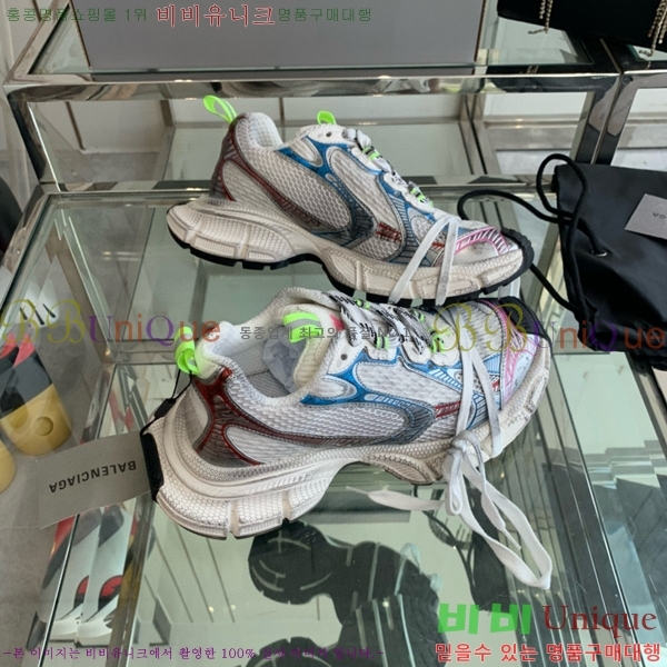 �߷��þư� 3XL Ʈ���̳� ����Ŀ�� BLA356600-6