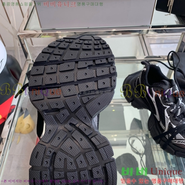 �߷��þư� 3XL Ʈ���̳� ����Ŀ�� BLA356600-10