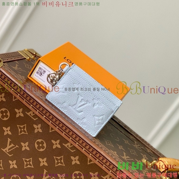 #���̺��� �� ī�� ���� Ȧ�� M83585-101