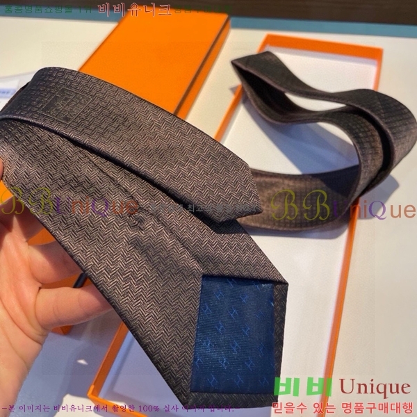 #�����޽� ��Ÿ�� HE555582-1