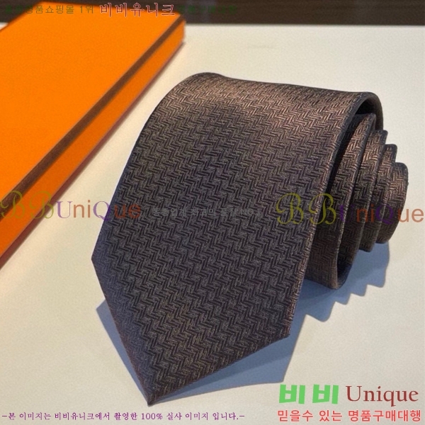 #�����޽� ��Ÿ�� HE555582-1