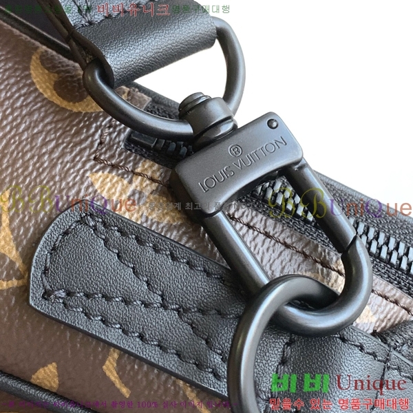 ���̺��� ���׷� Ʈ���� ũ�ν��� M46973-1