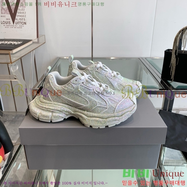 �߷��þư� 3XL Ʈ���̳� ����Ŀ�� BLA356600-102