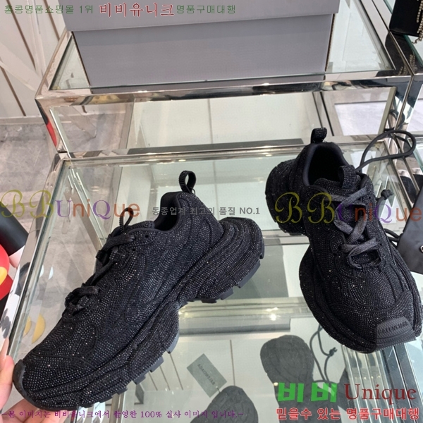 �߷��þư� 3XL Ʈ���̳� ����Ŀ�� BLA356600-103