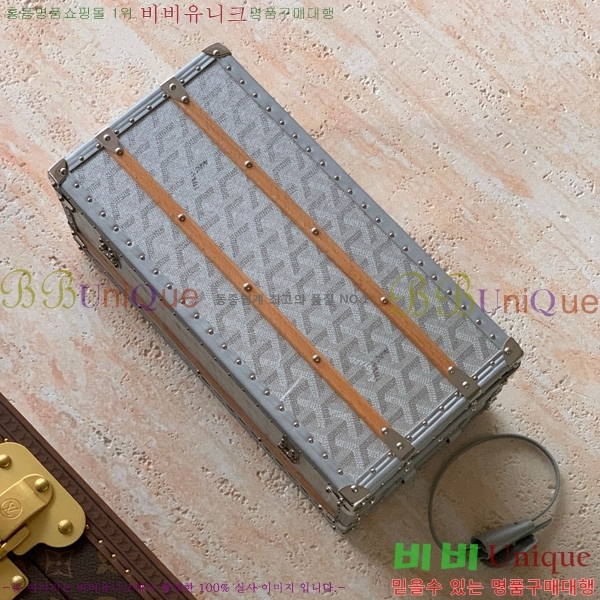 #���ߵ� 352 ������ G1655915-104