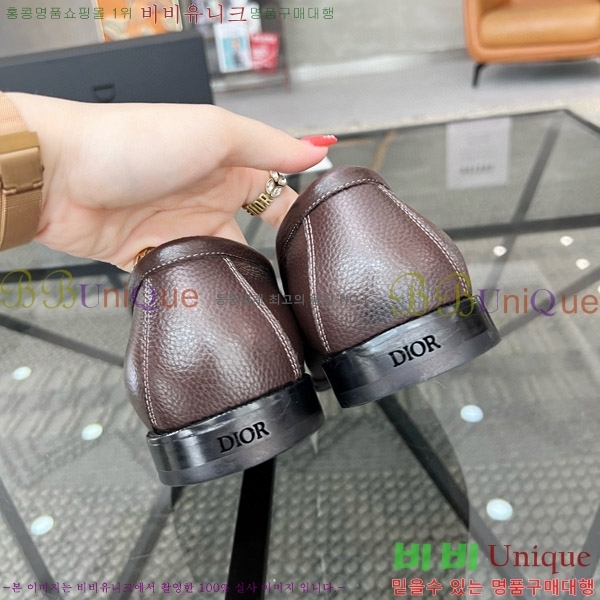 ���� ��� ���� D9978053-6