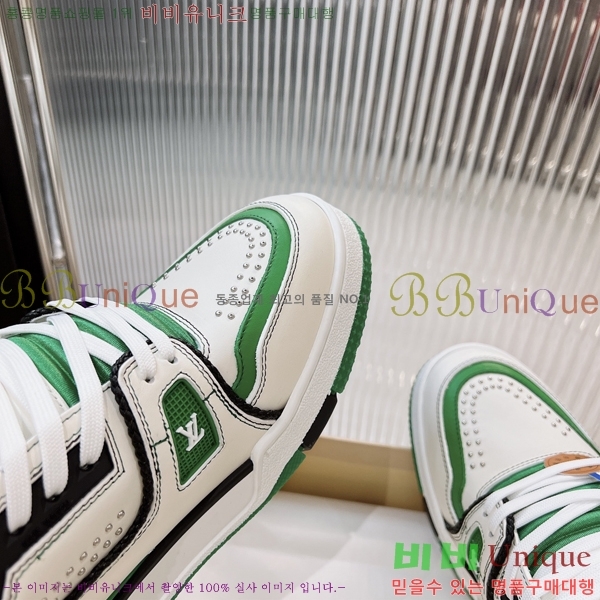 NEW LV Ʈ���̳� ����Ŀ�� 44L2412434-4