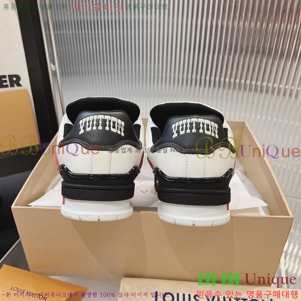 NEW LV Ʈ���̳� ����Ŀ�� 44L2412434-5