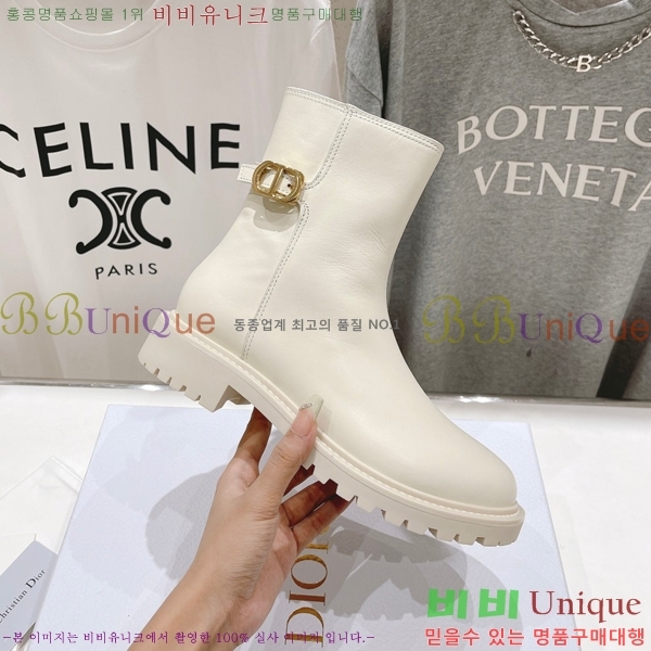 ���� ��� 30 Montaigne ��Ŭ ���� 40D24101613-2