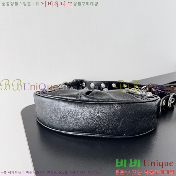 #�߷��þư� LE CAGOLE �� ī�� Xs ����� 6713091-20 ť��