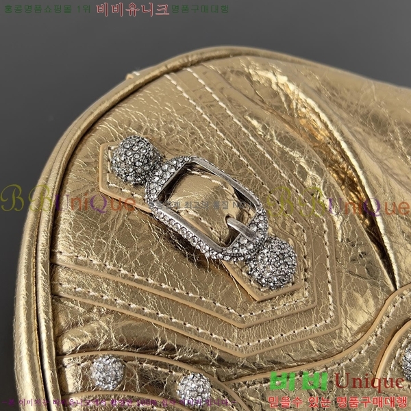 #�߷��þư� LE CAGOLE �� ī�� Xs ����� 6713091-11