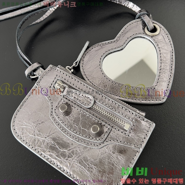 #�߷��þư� LE CAGOLE �� ī�� ���� 6713071-504