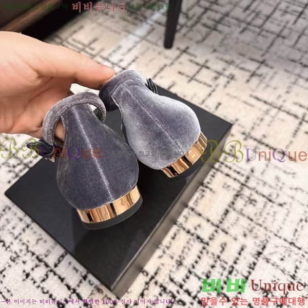 ���� �޸����� �÷����� 30CH2411-1517-2