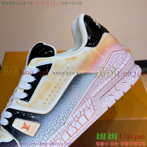 ���̺��� Ʈ���̳� ����Ŀ�� 55L4541744-3