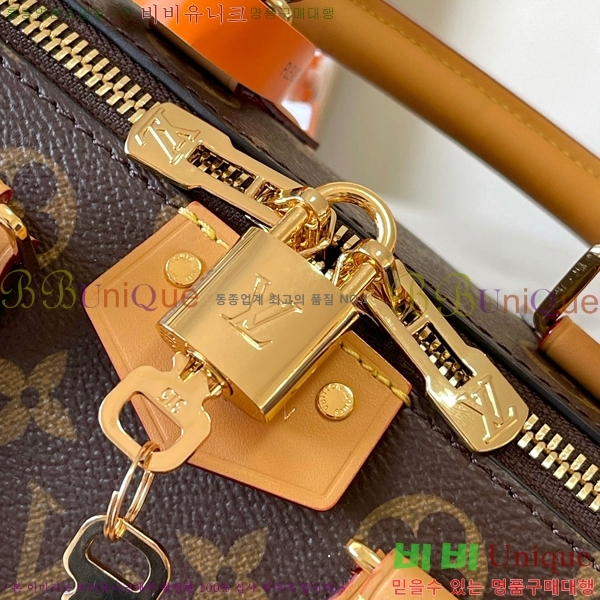 #���̺��� ���ǵ� Ʈ��ũ 20 M13146-1200