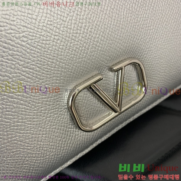 #�߷�Ƽ�� ����ٴ� V�ΰ� ü�ι� 40VA0682518-1