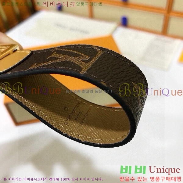 ���̺��� ŰȦ�� M0910974-1